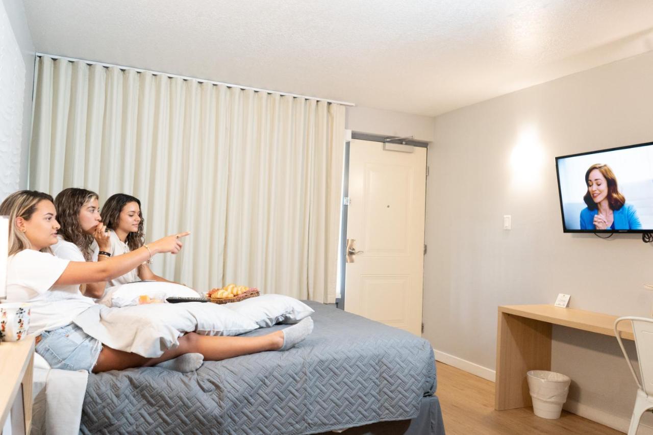 Hotel Room Near Disney 4 People คิสซิมมี ภายนอก รูปภาพ