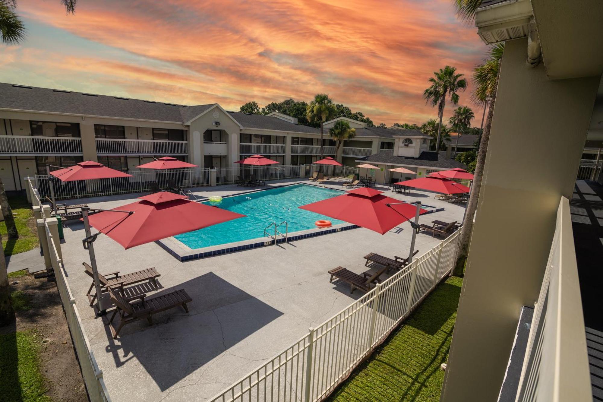 Hotel Room Near Disney 4 People คิสซิมมี ภายนอก รูปภาพ